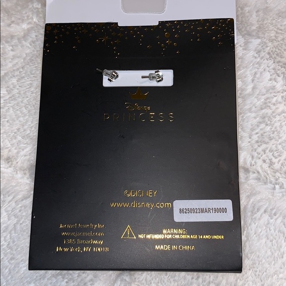 SOLD ❌Disney’s Little Mermaid Necklace & Earrings - Picture 3 of 3